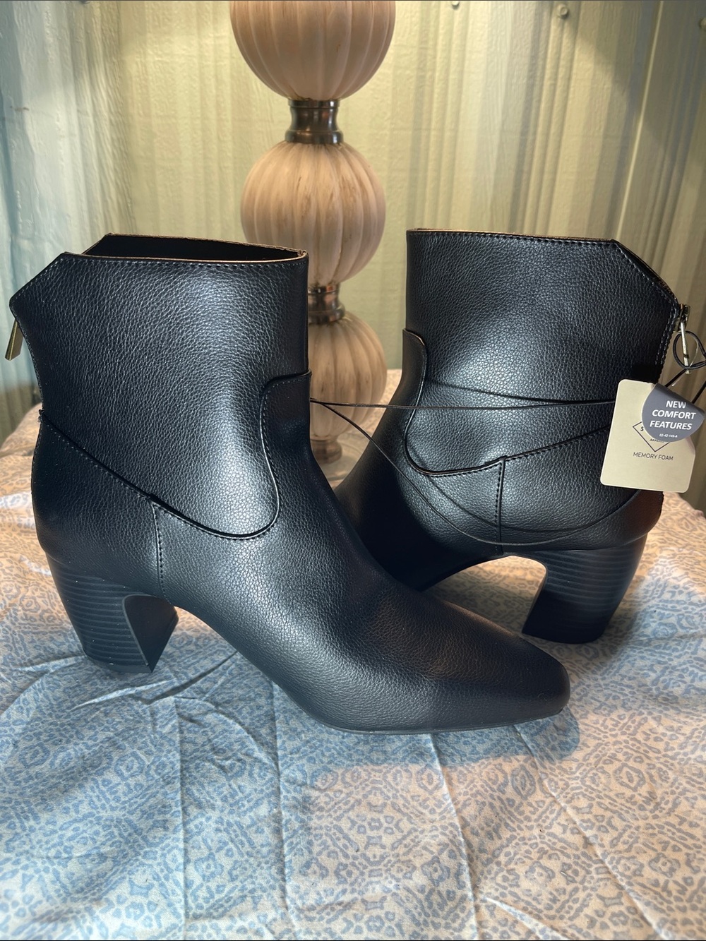 St. John's Bay Marin Black VeganLeather Zip Ankle Booties with Block Heel NWT 10